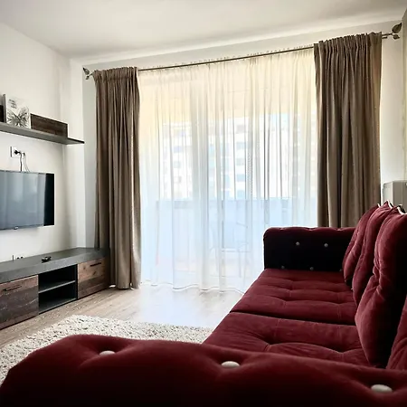 Apartment 4friendscoresibrasov Red *